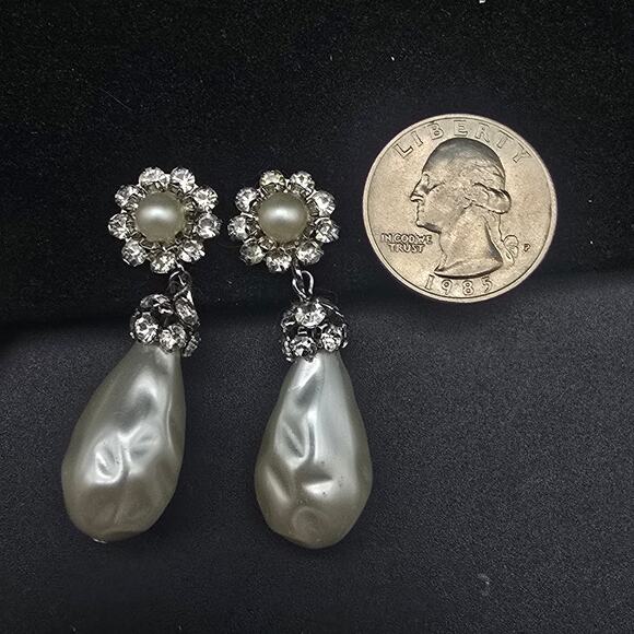 Faux Pearl Rhinestone Clip On Earrings Dangle Drop Vintage Jewelry - Picture 5 of 6